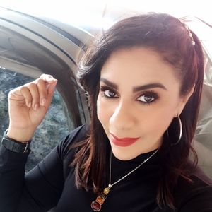 Meet your Posher, Mayra